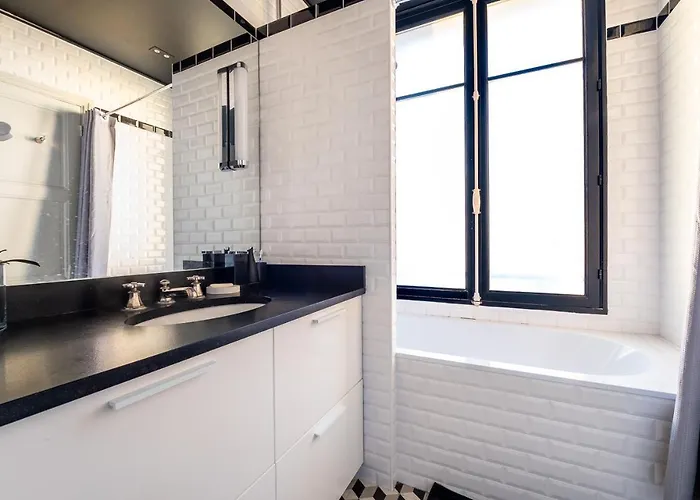 Lejlighed Spacieux Et Elegant Porte Des Ternes *